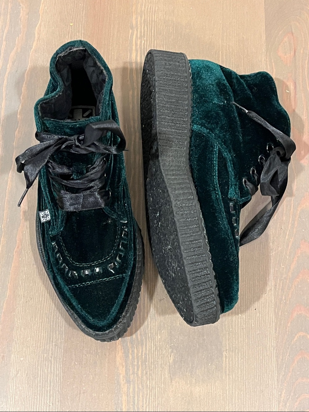 TUK Green Velvet Creepers Size 7 Ribbon Laces Pointed Toe Platform Ankle Boots